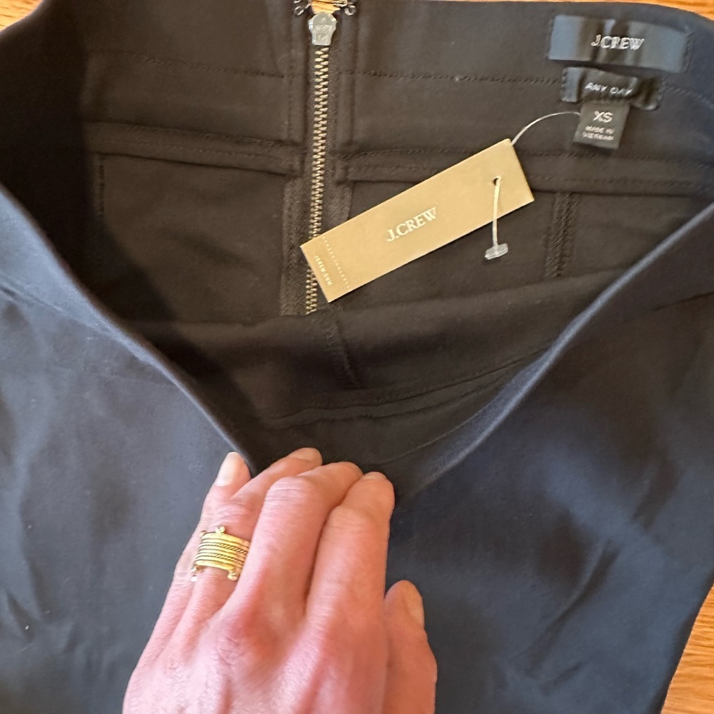 NWT•JCrew Pixie Pant in Stretch Ponte, XS - Picture 4 of 7